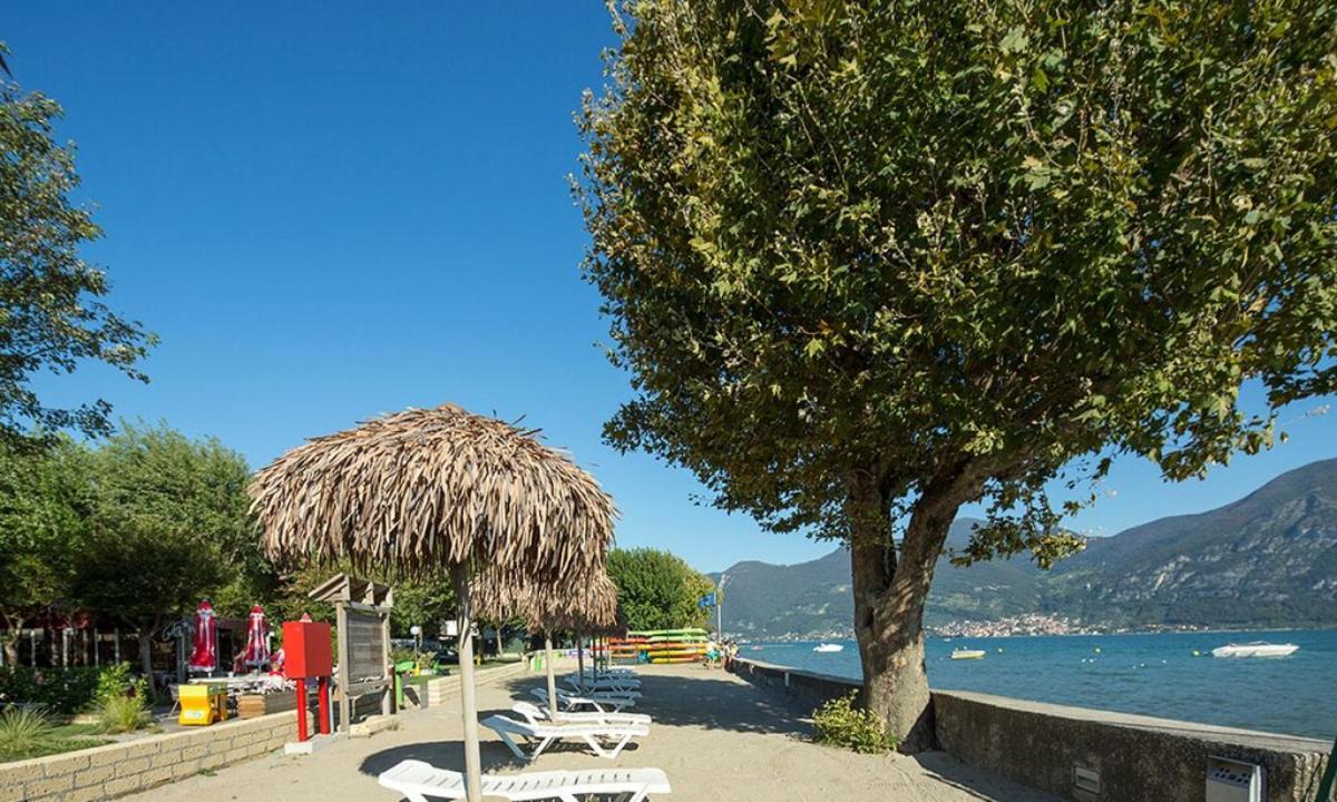 Estivo Premium Deluxe Mobile Homes On Camping Del Sole Village Iseo Exterior foto